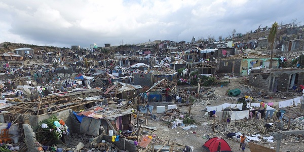 A Haïti: après l`Ouragan, le président veut que l`aide humanitaire soit temporaire