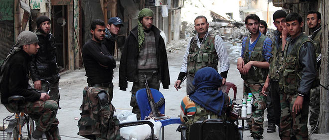 Syrie: les jihadistes et rebelles s`emparent de positions stratégiques au sud d`Alep