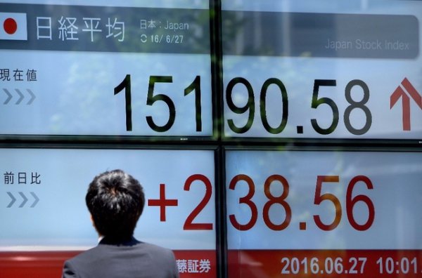 La bourse de Tokyo rebondit après le choc