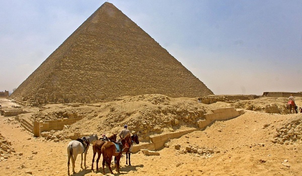 La pyramide de Khéops pourrait contenir deux "cavités inconnues"