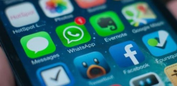 Insulter quelqu`un sur WhatsApp peu coûter cher