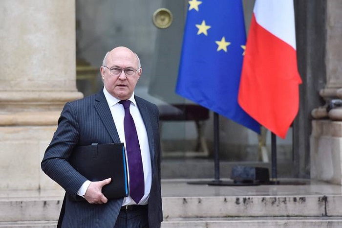 La droite en France envisage de creuser le déficit public en 2017