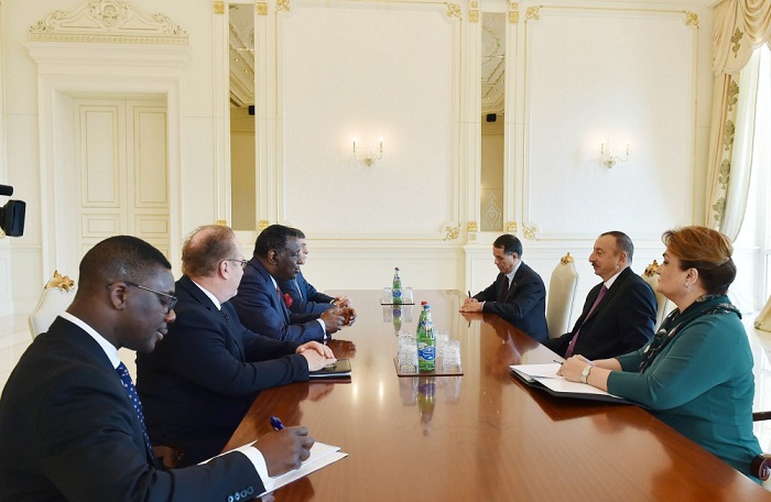 Un prix de l`UNFPA a été remis au président Ilham Aliyev