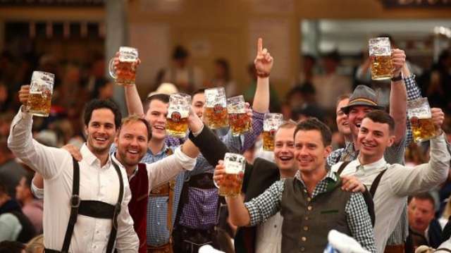 Bavarian beer binge begins - NO COMMENT