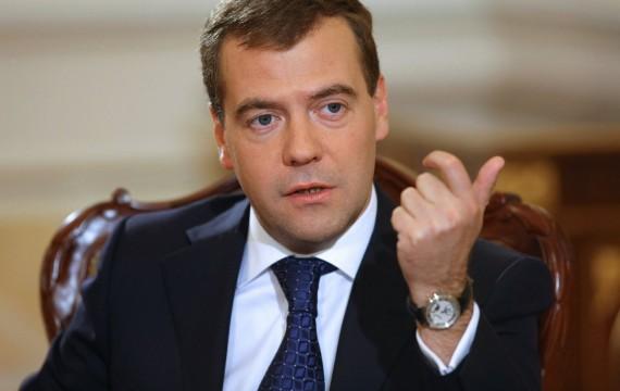 Medvedev:  Le coup d’Etat témoigne des profonds différends qui existent en Turquie