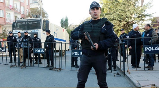Turquie: 6 interpellations après l`assassinat de l`ambassadeur russe