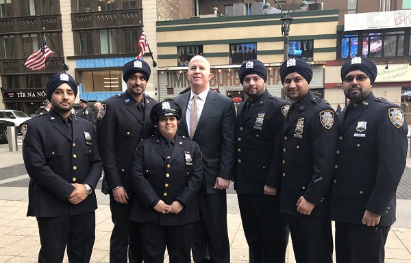 Les policiers de New York peuvent porter la barbe et le turban