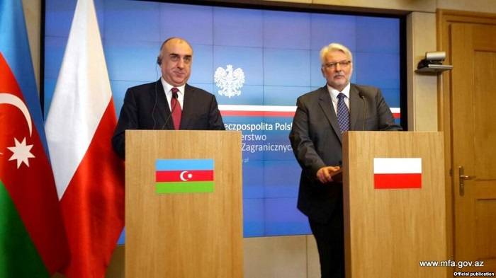 Le chef de la diplomatie polonaise se rendra en Azerbaïdjan
