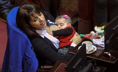 Argentinian politician breastfeeds her baby during a parliamentary session 