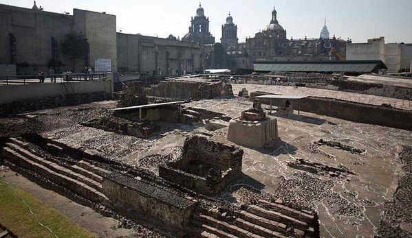 Mexico: "Breakthrough" in mystery over Aztec rulers" remains - VIDEO