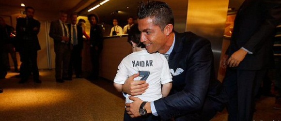 Le petit orphelin libanais fan du Real a rencontré Cristiano Ronaldo