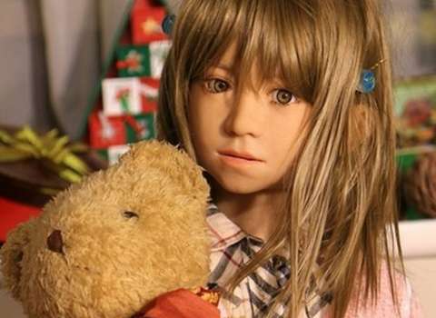 Au Japon, des poupées gonflables d’enfants pour rassasier les pédophiles suscitent le dégoût !