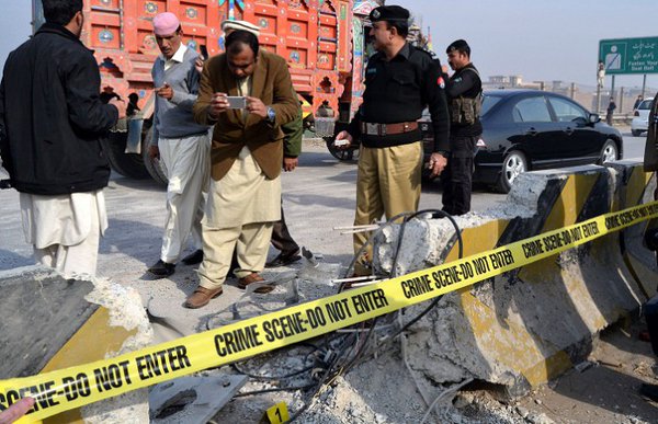Attentat suicide dans le nord-ouest du Pakistan, cinq morts Attentat suicide dans le nord-ouest du Pakistan, cinq morts