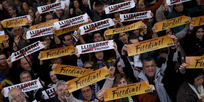 Catalogne : 750.000 manifestants pour la libération des indépendantistes