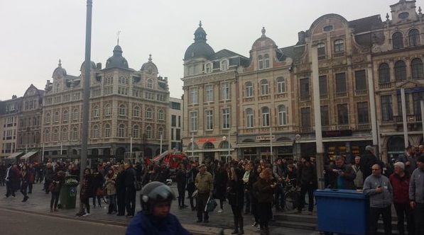 Alerte à la bombe à Louvain à cause d`un colis suspect, la gare évacuée