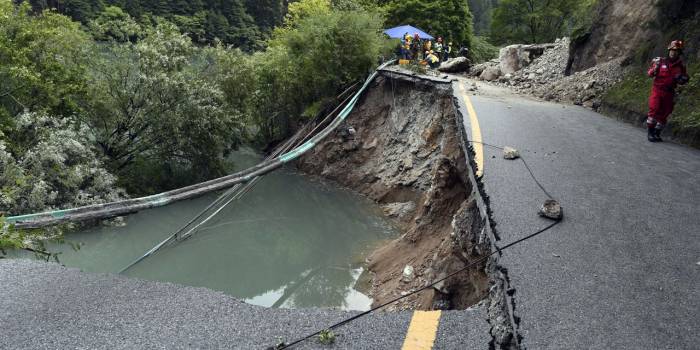 Chine : deux morts et 25 disparus dans un glissement de terrain