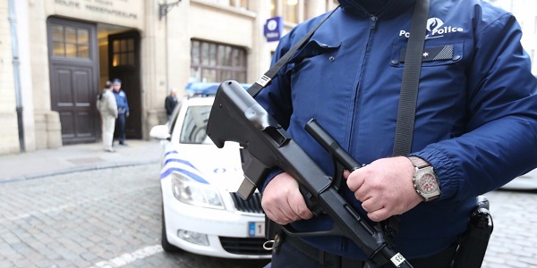 Cinq personnes arrêtées après l`explosion à l`institut de criminologie de Bruxelles