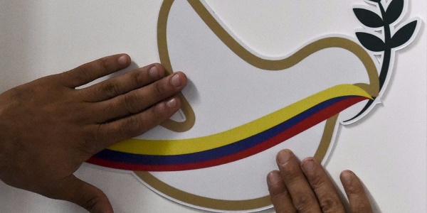 Colombie: le Sénat approuve le nouvel accord de paix avec la guérilla des Farc