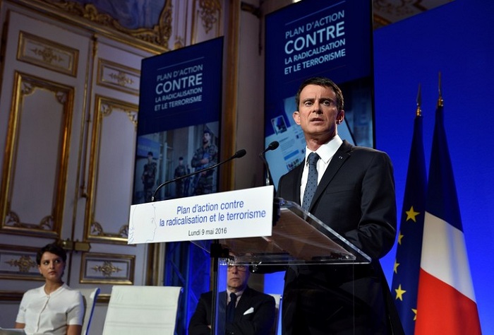 La France prend les nouvelles mesures sur les mosquées et la radicalisation - Flash info