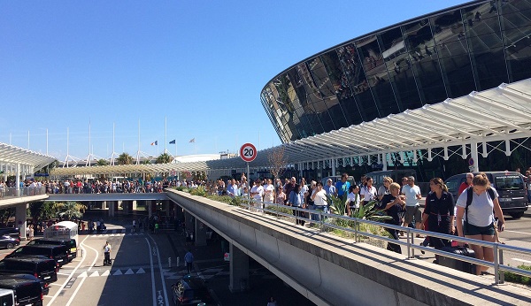 L`aéroport de Nice partiellement évacué en raison d`un bagage suspect