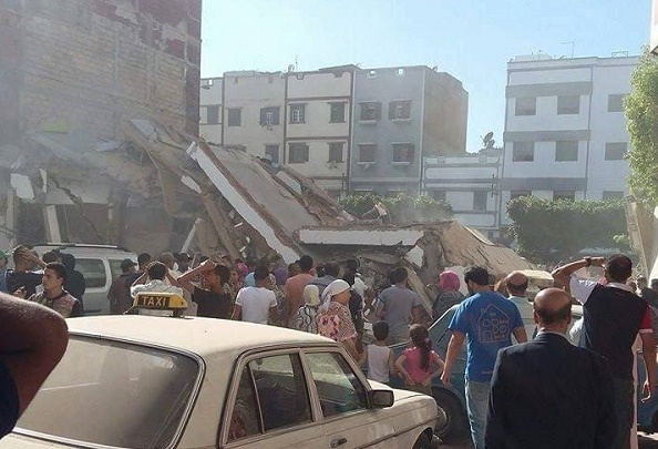 Au moins un mort et 19 blessés dans l`effondrement d`un immeuble à Casablanca