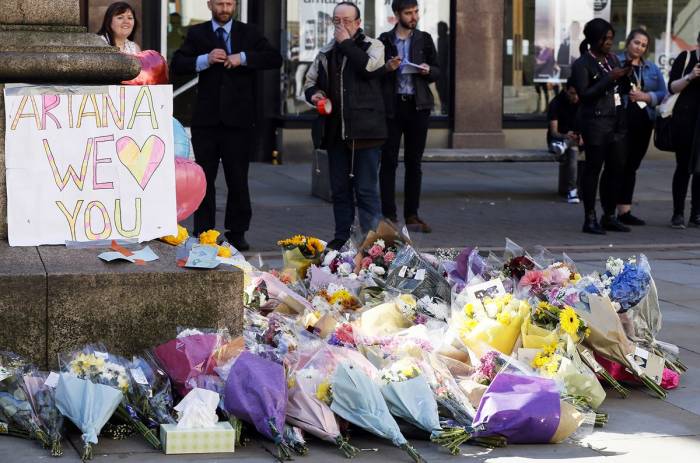 Attentat de Manchester: trois hommes arrêtés