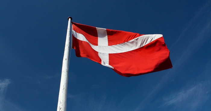 Danes reject further integration into EU