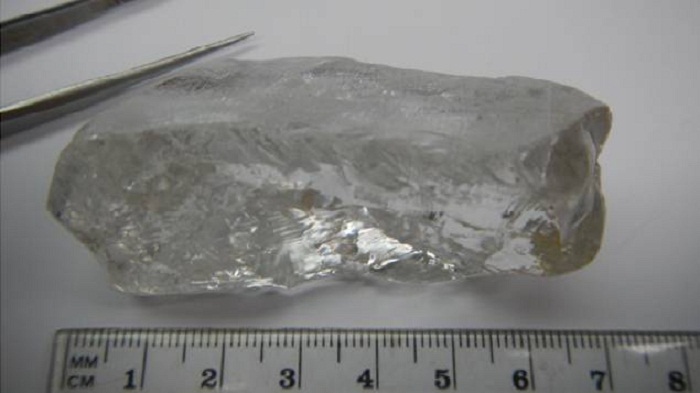 Un diamant de 404 carats découvert en Angola