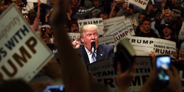 Quand Donald Trump mise sur le "french bashing" pour faire campagne
