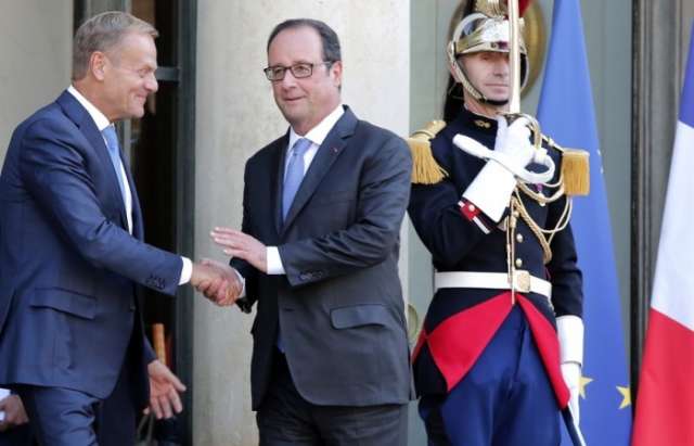 UE : Hollande envisage une reconduction de Tusk