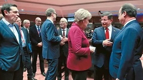 Les dirigeants européens font la deuxième tentative de déterminer l`accord de réfugiés avec la Turquie