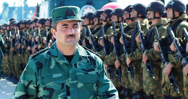 Elçin Quliyev cəbhəyə gedir