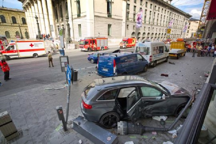 Autofahrer erleidet Anfall und fährt Rentnerin tot