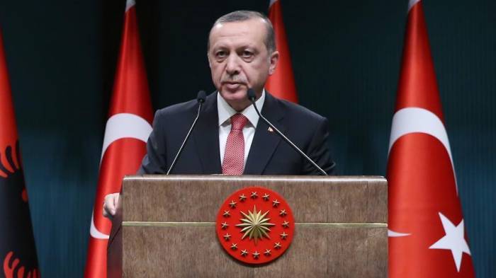 Erdogan veut "développer" les relations avec le Qatar