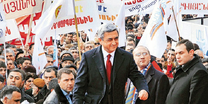 Les Arméniens ont voté pour un projet de réforme constitutionnelle controversé