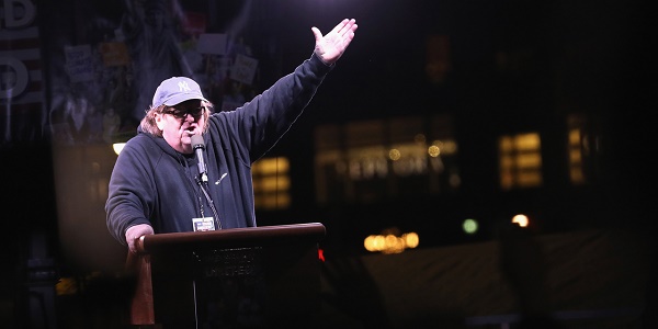 De Niro, Michael Moore et des milliers de New-yorkais manifestaient contre Trump