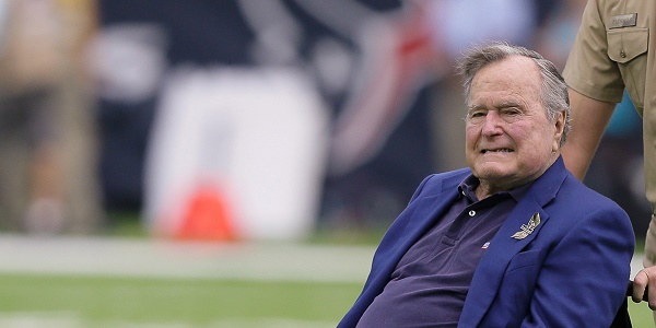 George H.W. Bush est sorti de l`hôpital