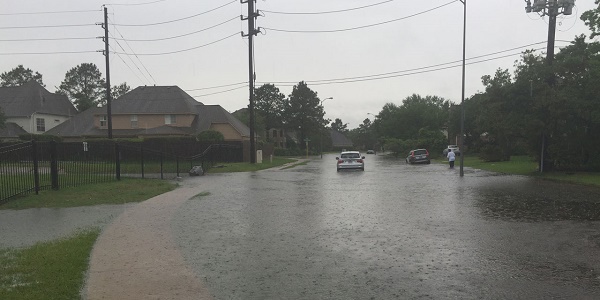 États-Unis: au moins sept morts au Texas, frappé par des inondations