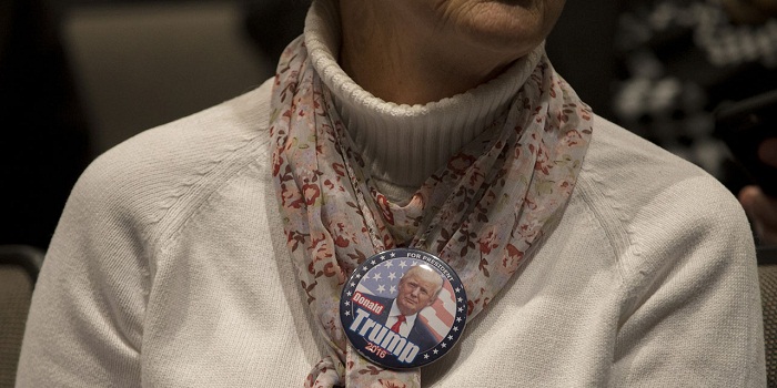 Etats-Unis : un groupe suprémaciste blanc apporte son soutien à Trump