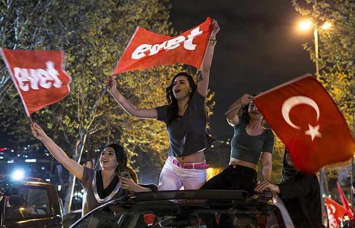 Turquie: la victoire du "oui" confirmée