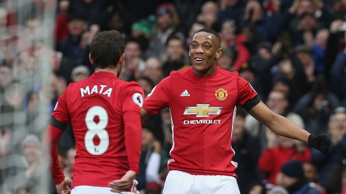 Football: Martial doublement décisif, Manchester United s’impose
