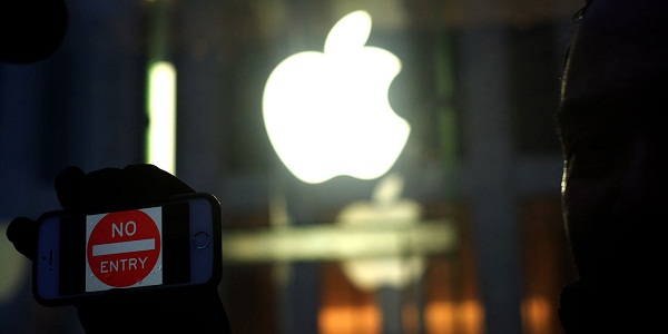 Face au FBI, Apple reçoit le soutien de ses pairs
