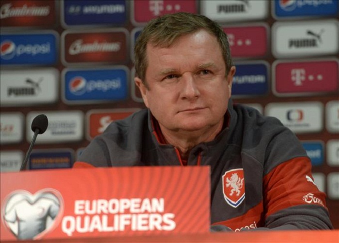 Football: La Fédération tchèque annonce la démission du sélectionneur Vrba