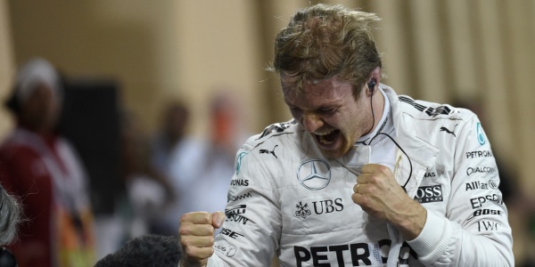 Formule 1 : Hamilton se rate encore, Rosberg sur sa lancée