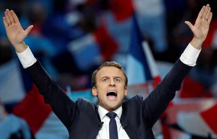 Euro surges as France's Macron set for presidential win