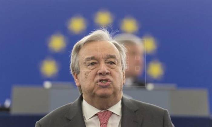 Guterres reclama a la UE que no deje de comprometerse con los refugiados