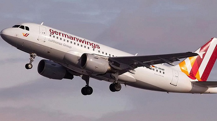 Germanwings flight makes emergency landing as cockpit fills with smoke