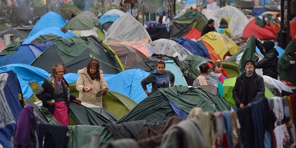 Grèce : l`évacuation du camp de migrants à Idomeni a commencé