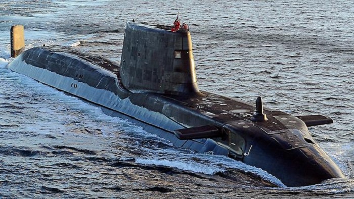 Britisches Atom-U-Boot rammt Tankschiff