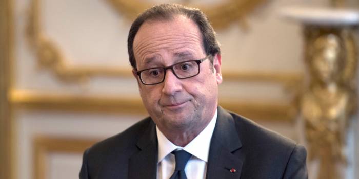 Hollande : "un ancien président doit être encore au service de son pays"